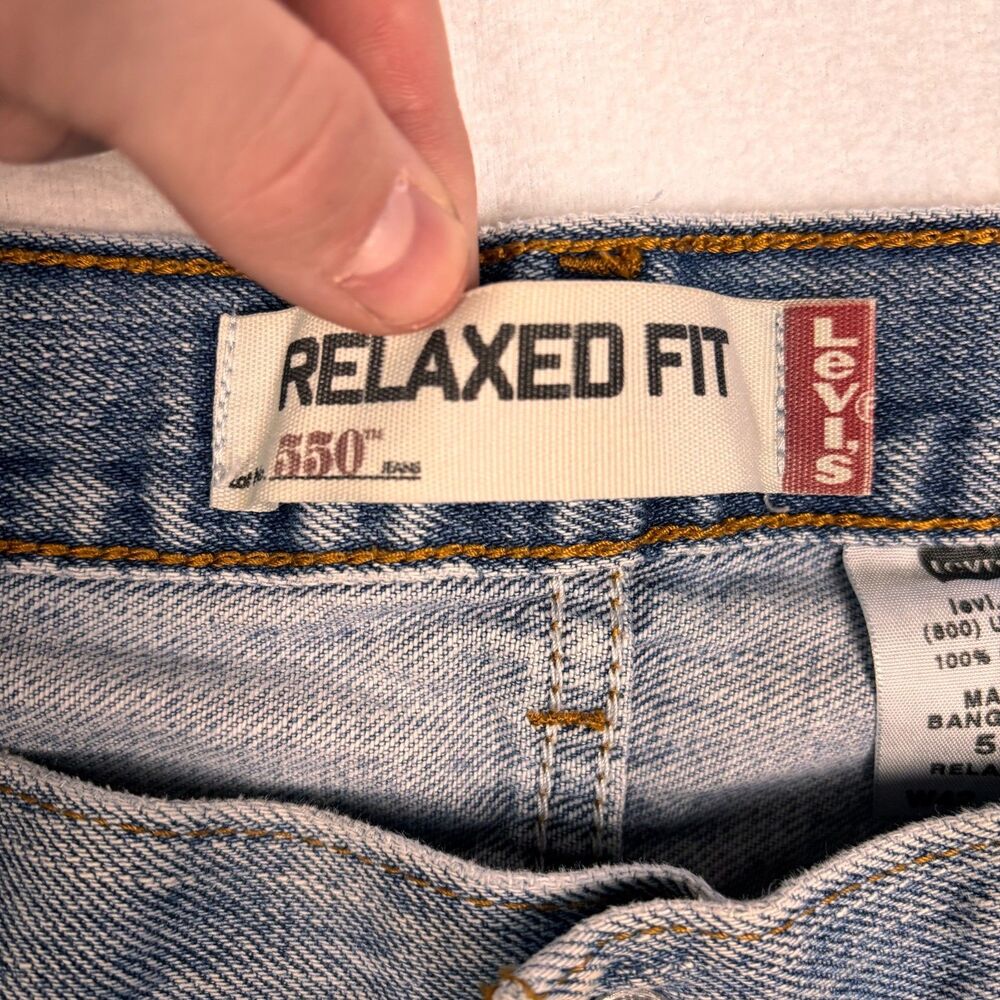 Levi's 550 Relaxed Fit Jeans Mens 42x34 Medium Stonewash Circa Early 2000s Y2K - Picture 4 of 8